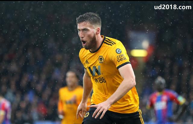  狼队主场顽强逼平热刺展现防守韧性