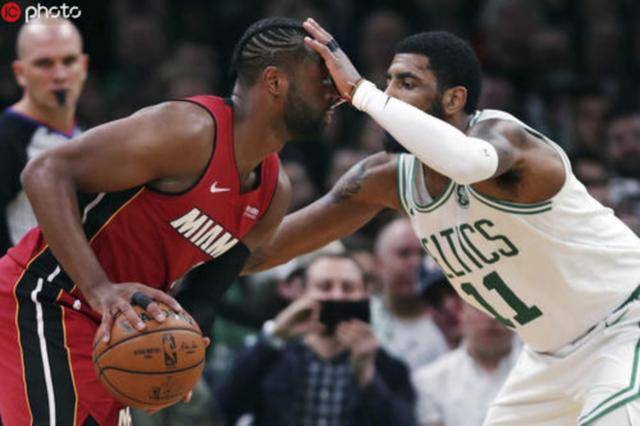  阿德巴约统治篮板禁区，热火击败猛龙斩获赛季第四十胜